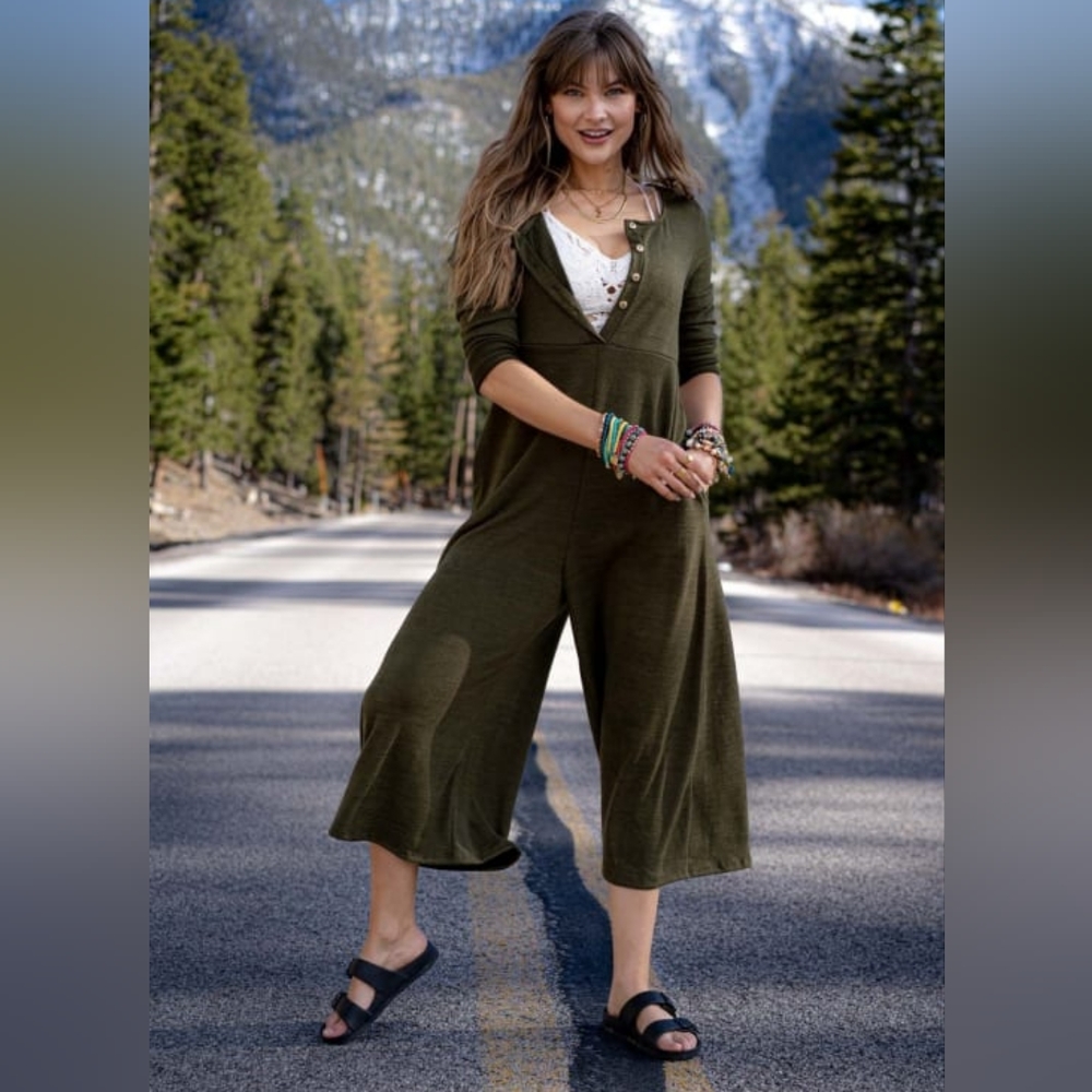 JUST LISTED 30% Off❤️‼️Three Bird Nest Simplt Comfort Jumpsuit